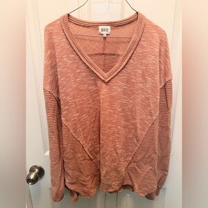 BKE Marled V-Neck Knit Sweater in Dusty Coral